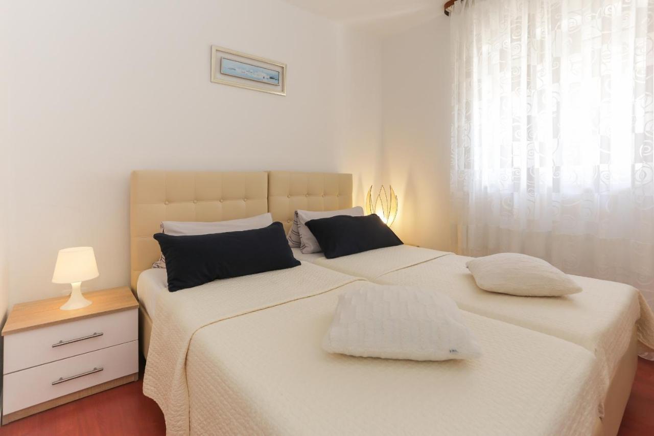 Casa Zorana-Alba Apartments Trogir Exterior foto